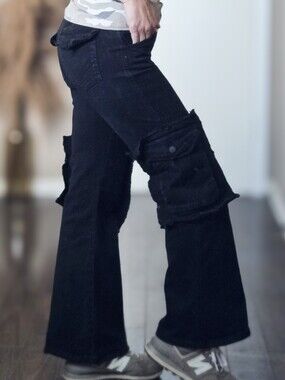 Love Trends Black Cargo Flare Jeans Size 3 Y2K Distressed Stretch Denim Pants
